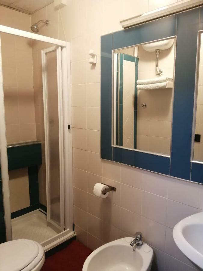 Albergo Ollolai Civitavecchia Eksteriør bilde